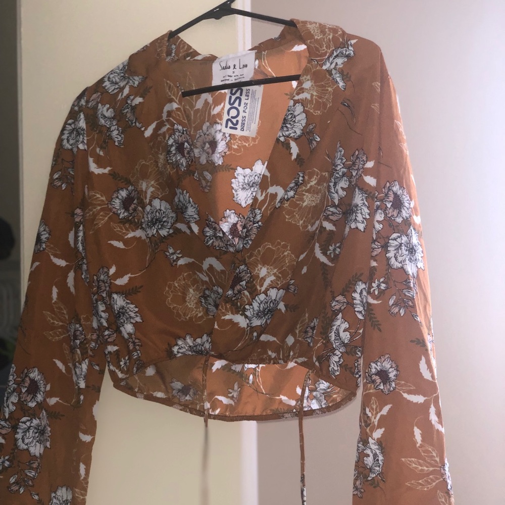Floral tie up shirt